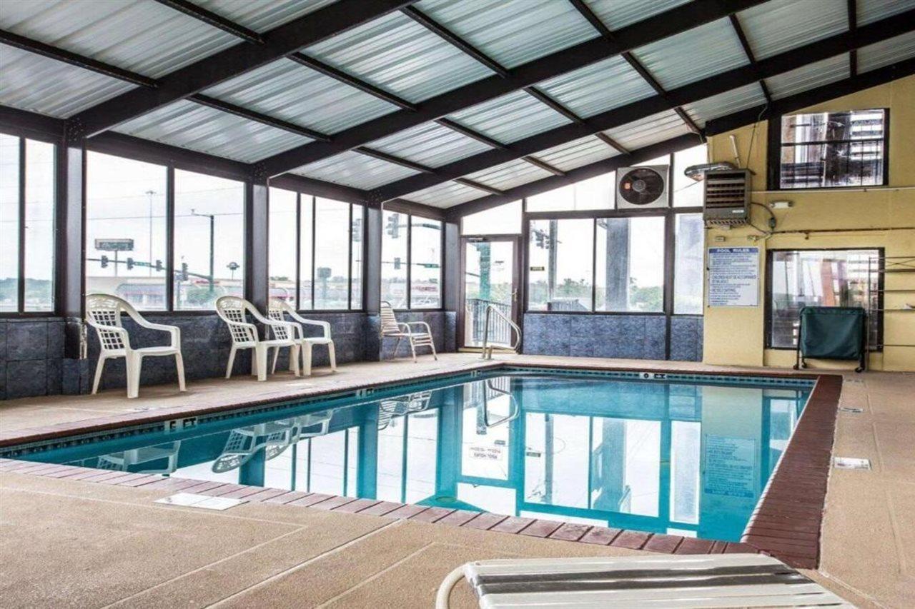Quality Inn & Suites Morrow Atlanta South Экстерьер фото