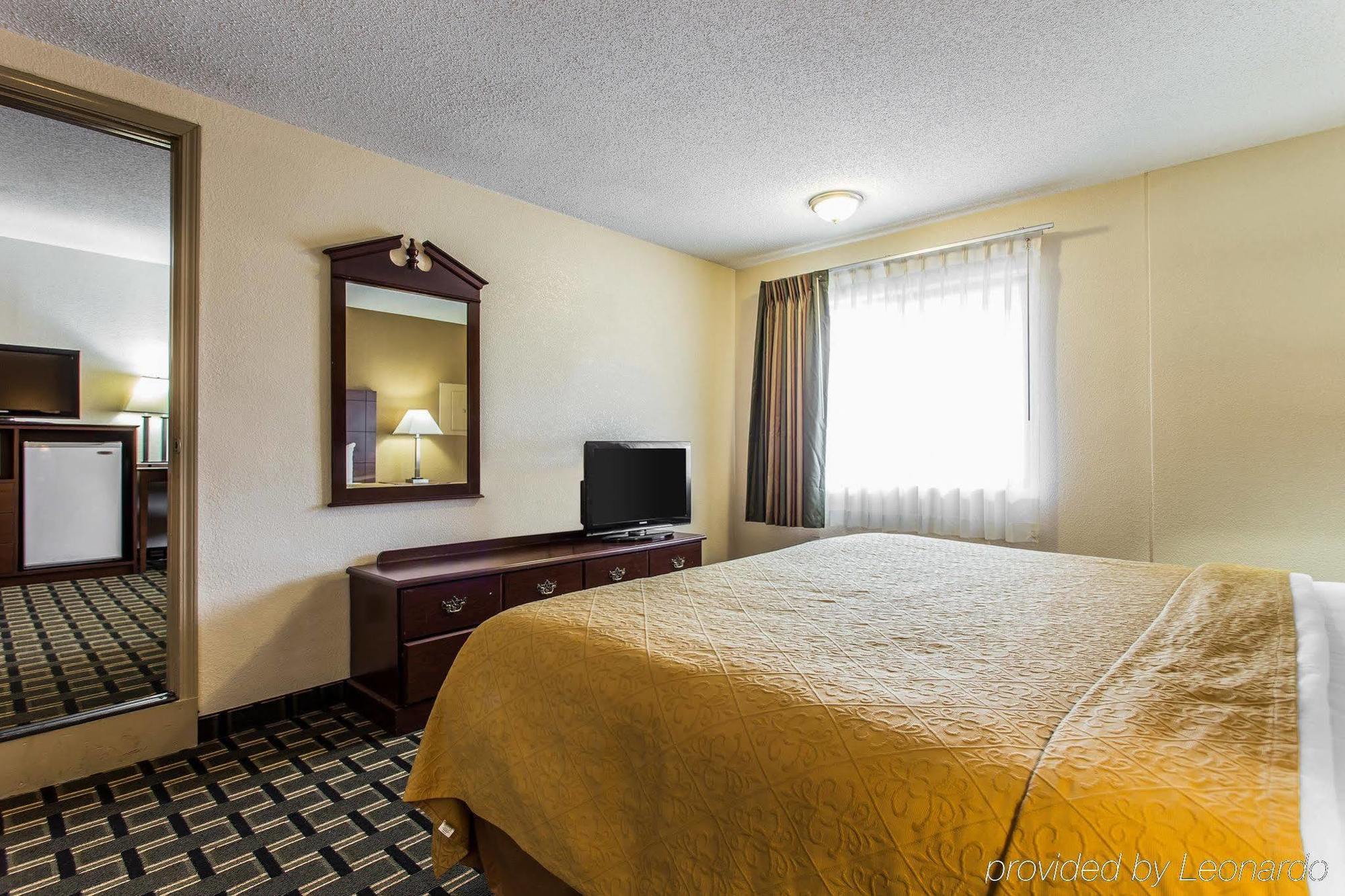 Quality Inn & Suites Morrow Atlanta South Экстерьер фото