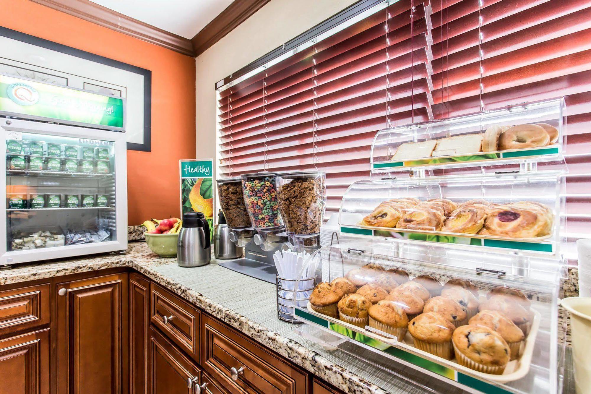 Quality Inn & Suites Morrow Atlanta South Экстерьер фото