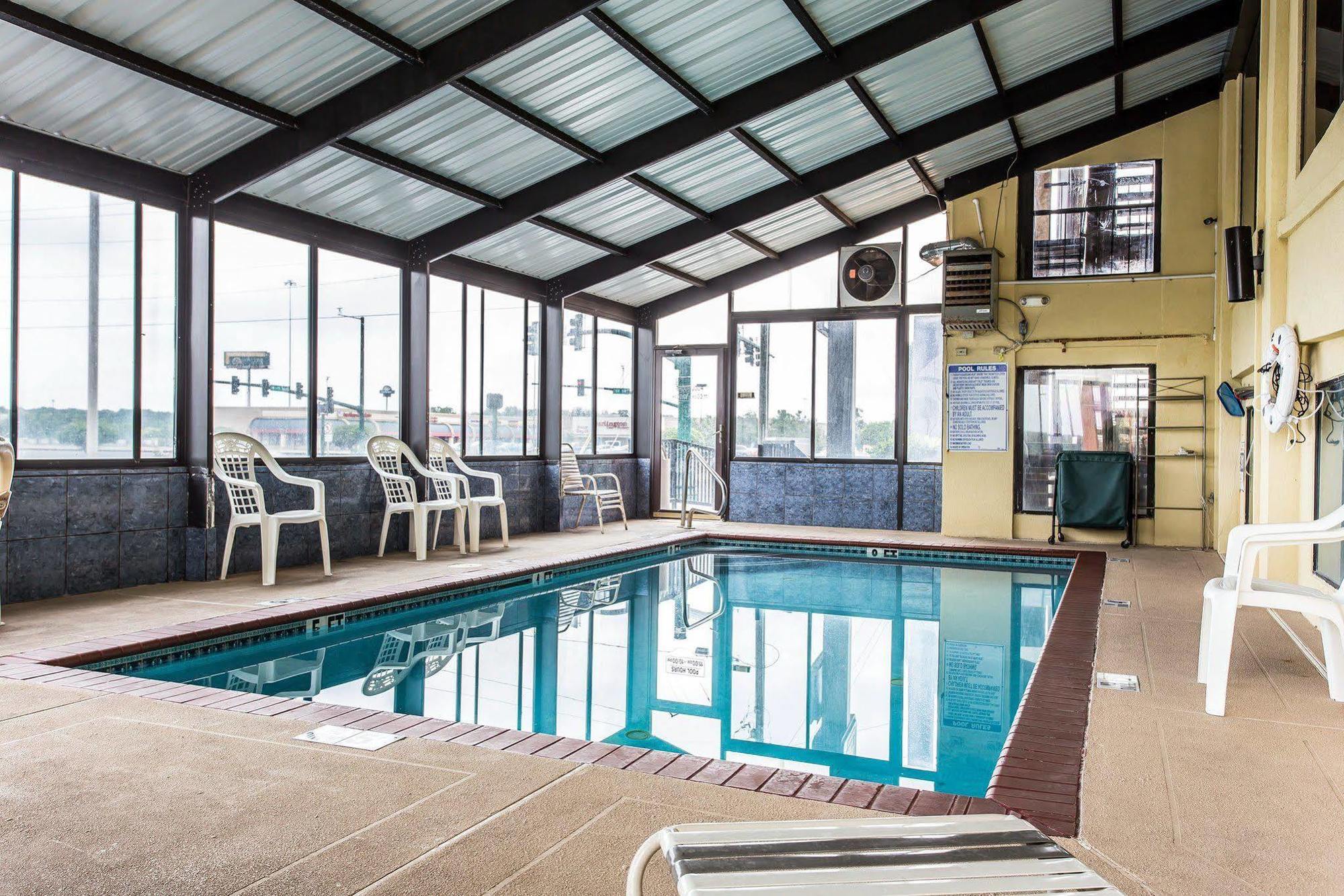 Quality Inn & Suites Morrow Atlanta South Экстерьер фото