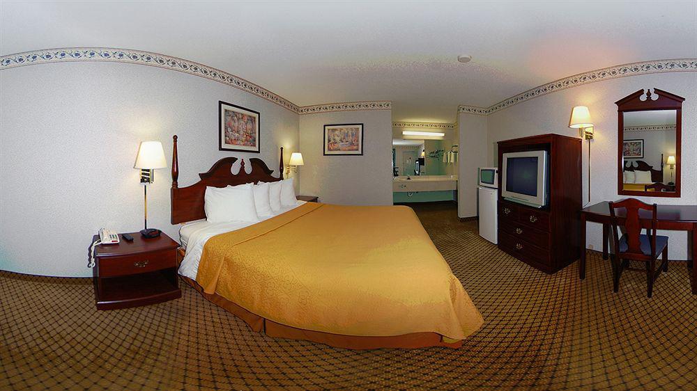 Quality Inn & Suites Morrow Atlanta South Экстерьер фото